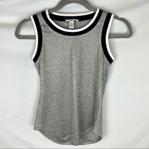 [SOLD] Bar III Gray Women Top with Black and White. Size XXS | (NEW)